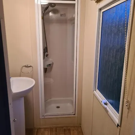 Cosy, Family Caravan Near The Beach Clacton-on-Sea Extérieur photo