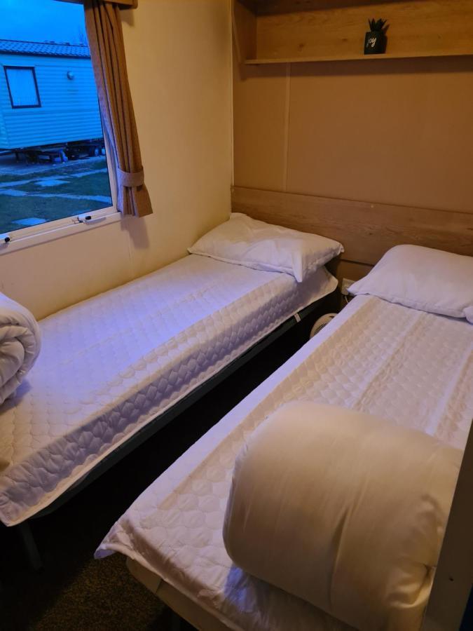 Cosy, Family Caravan Near The Hébergement de vacances *